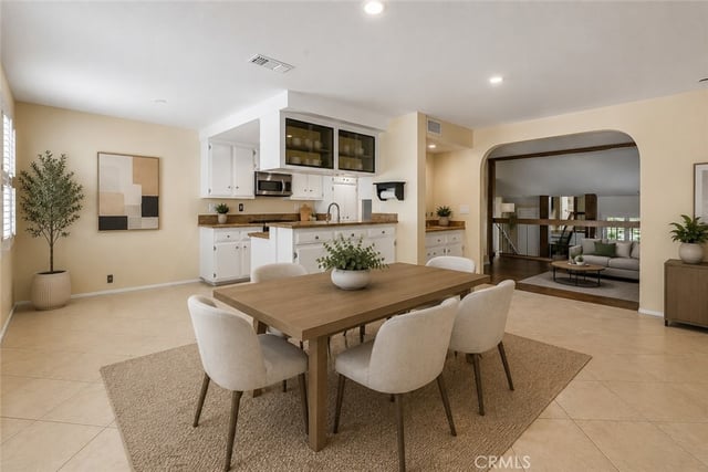 6227 Randi Avenue, Woodland Hills, CA 91367 — photo 13 of 34