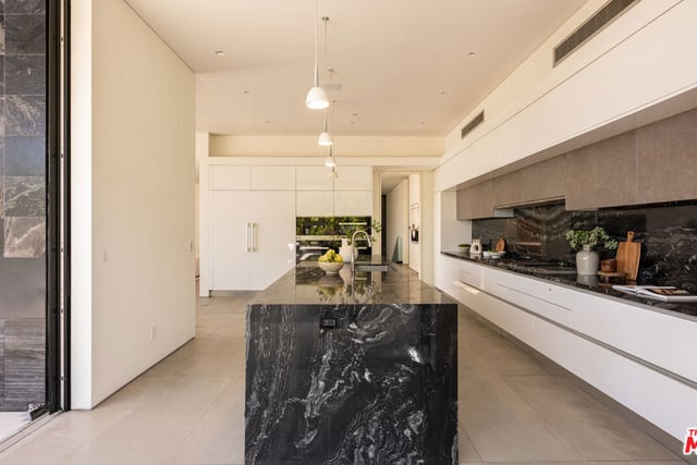 1814 Marcheeta Place, Los Angeles, CA 90069 — photo 30 of 61