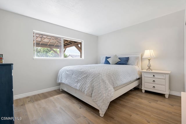 989 N Planetree Avenue, Simi Valley, CA 93065 — photo 13 of 27