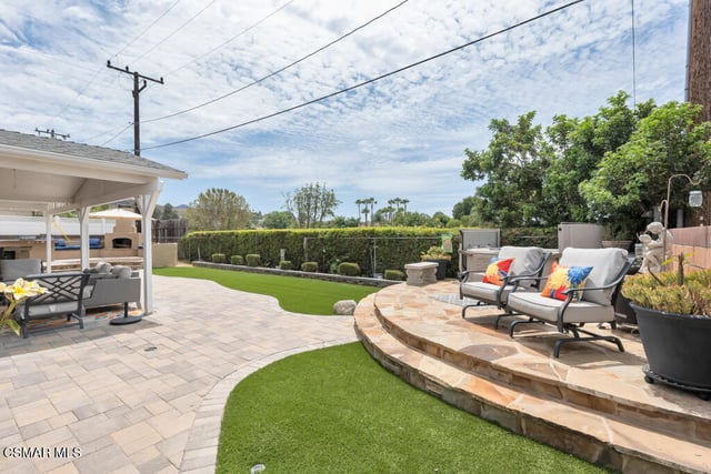 989 N Planetree Avenue, Simi Valley, CA 93065 — photo 18 of 27