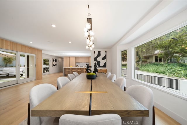 3240 Longridge Avenue, Sherman Oaks, CA 91423 — photo 14 of 58