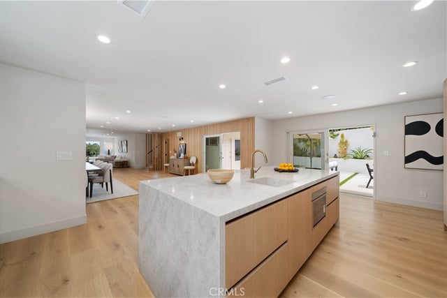 3240 Longridge Avenue, Sherman Oaks, CA 91423 — photo 21 of 58