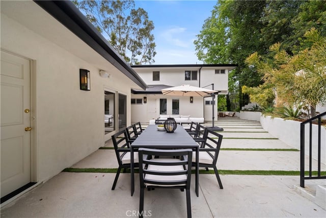 3240 Longridge Avenue, Sherman Oaks, CA 91423 — photo 27 of 58