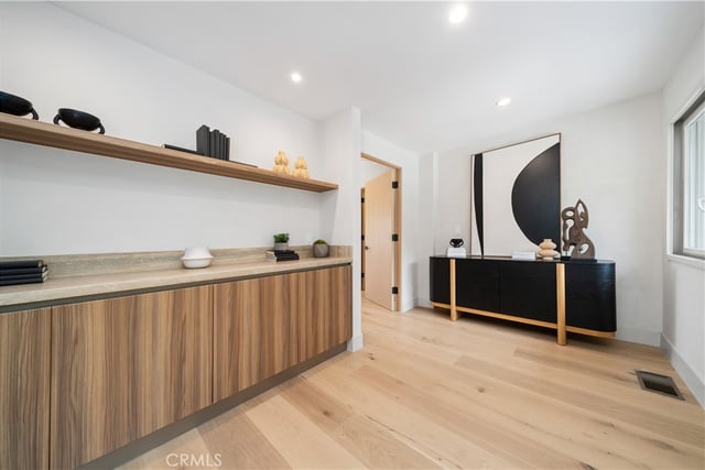 3240 Longridge Avenue, Sherman Oaks, CA 91423 — photo 32 of 58