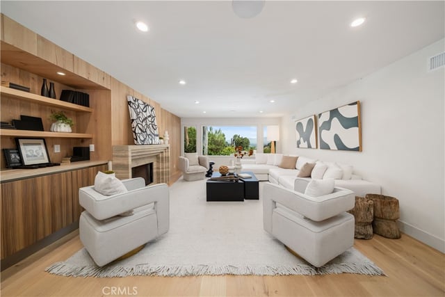 3240 Longridge Avenue, Sherman Oaks, CA 91423 — photo 6 of 58