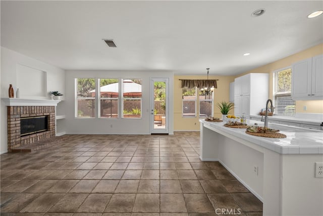 28454 Cascade, Castaic, CA 91384 — photo 9 of 54