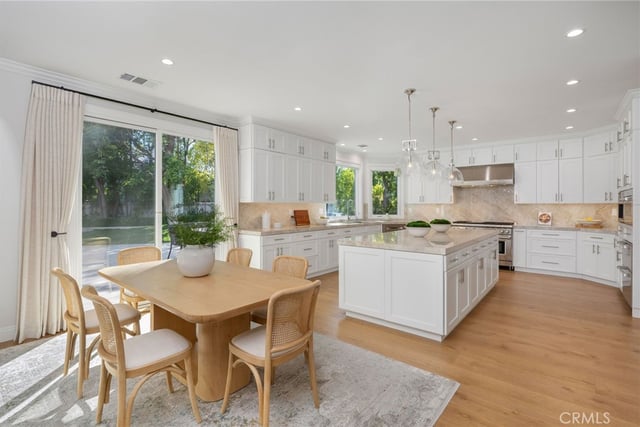 25714 Simpson Place, Calabasas, CA 91302 — photo 10 of 43