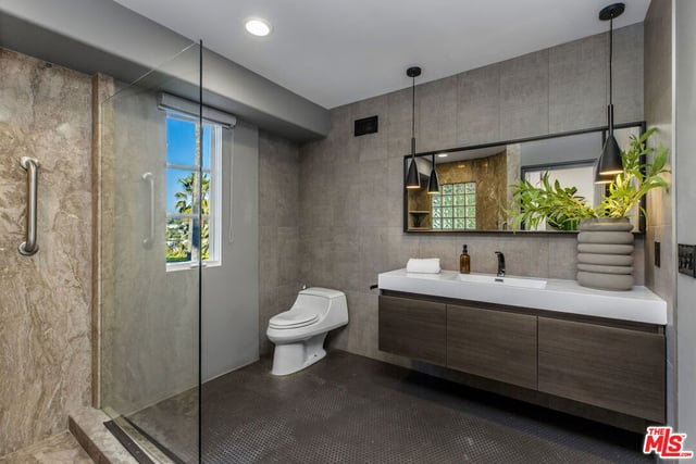 2023 Kendra Court, Los Angeles, CA 90068 — photo 38 of 55