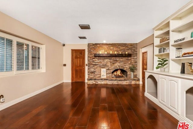 4725 W Avenue M6, Lancaster, CA 93536 — photo 3 of 25