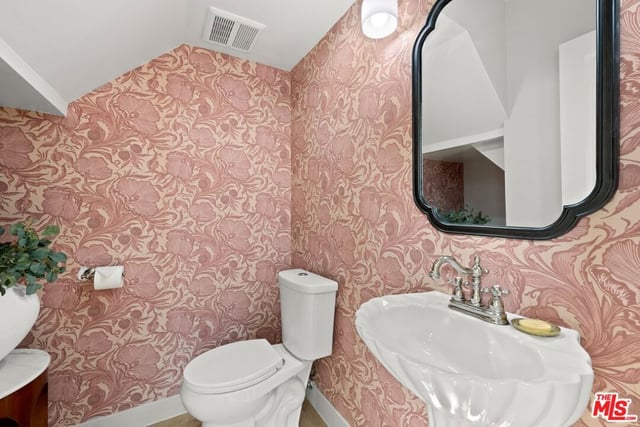 1337 N Orange Grove Avenue, West Hollywood, CA 90046 — photo 19 of 25