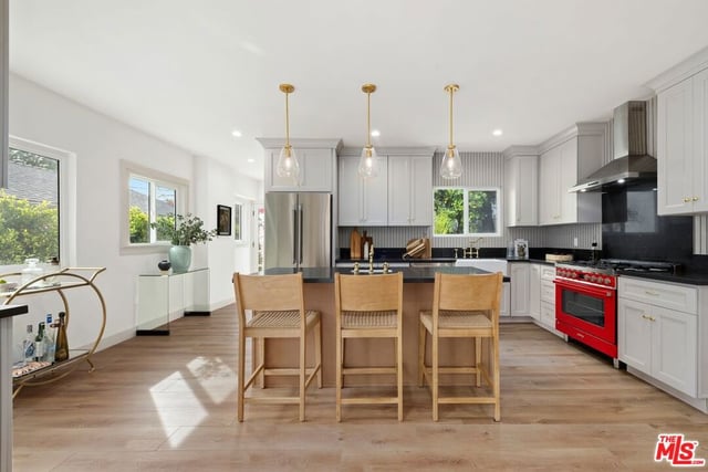 1337 N Orange Grove Avenue, West Hollywood, CA 90046 — photo 8 of 25
