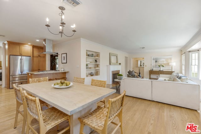 4065 Woodman, Sherman Oaks, CA 91423 — photo 13 of 38