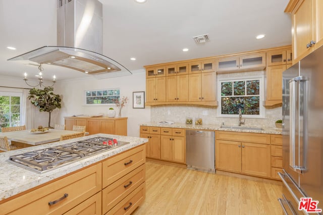 4065 Woodman, Sherman Oaks, CA 91423 — photo 16 of 38