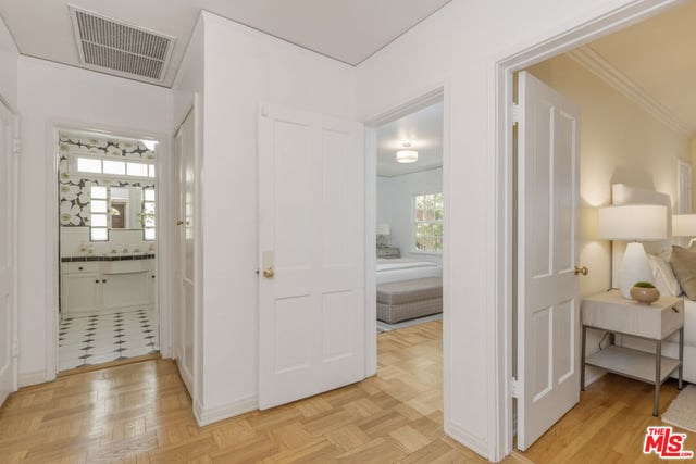 4065 Woodman, Sherman Oaks, CA 91423 — photo 23 of 38