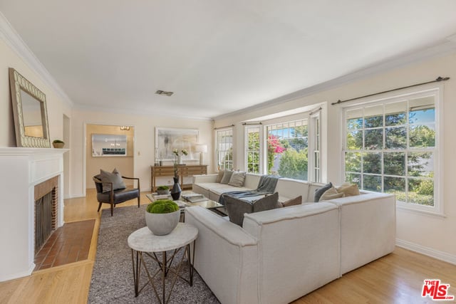 4065 Woodman, Sherman Oaks, CA 91423 — photo 9 of 38