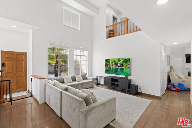 17929 Hatridge Lane, Canyon Country, CA 91387 — photo 19 of 48