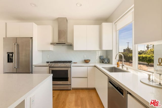 11724 Culver Boulevard 8, Los Angeles, CA 90066 — photo 9 of 30