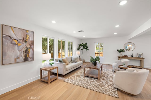 22323 Miranda Street, Woodland Hills, CA 91367 — photo 5 of 20