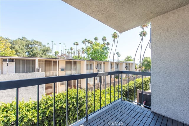 497 S El Molino Avenue 205, Pasadena, CA 91101 — photo 20 of 31