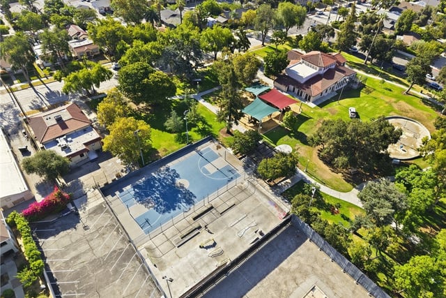 1394 N Raymond, Pasadena, CA 91103 — photo 48 of 50