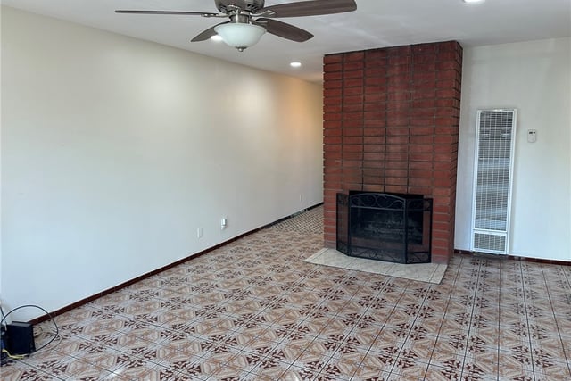 11111 S Osage, Inglewood, CA 90304 — photo 12 of 36