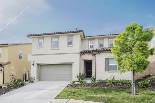 19032 Carranza, Saugus, CA 91350 — photo 2 of 35