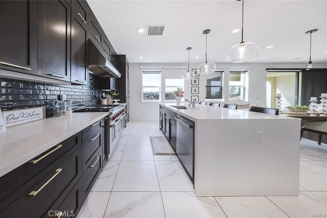 19032 Carranza, Saugus, CA 91350 — photo 9 of 35
