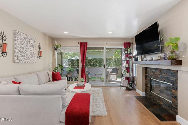 6030 Via Montanez, Camarillo, CA 93012 — photo 3 of 39