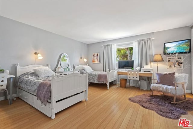 954 W 6th Street, San Pedro, CA 90731 — photo 35 of 44