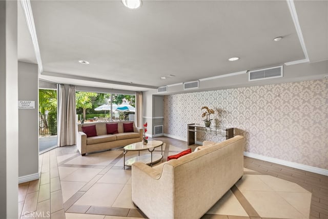 4501 Cedros 220, Sherman Oaks, CA 91403 — photo 30 of 33