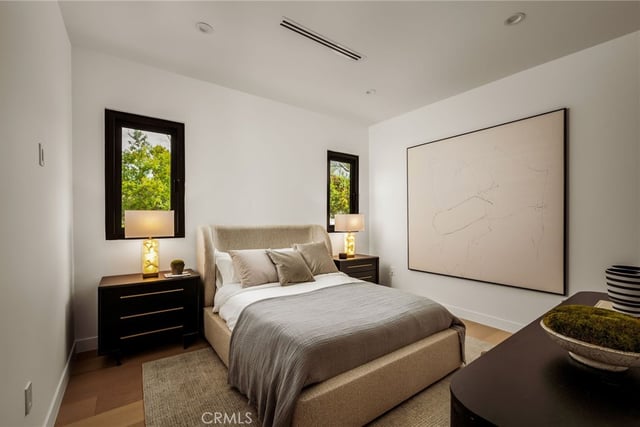 20703 Quedo Dr, Woodland Hills, CA 91364 — photo 29 of 70