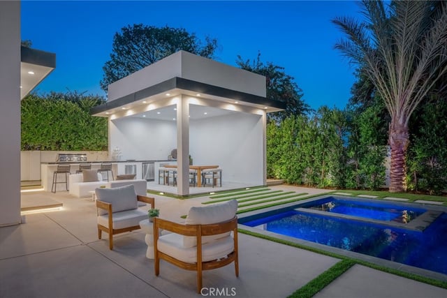 20703 Quedo Dr, Woodland Hills, CA 91364 — photo 47 of 70