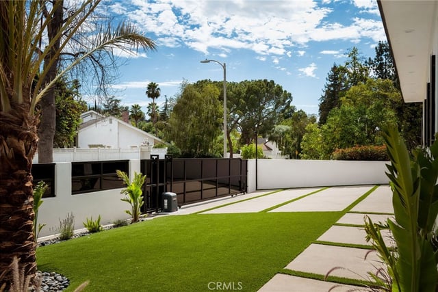 20703 Quedo Dr, Woodland Hills, CA 91364 — photo 67 of 70