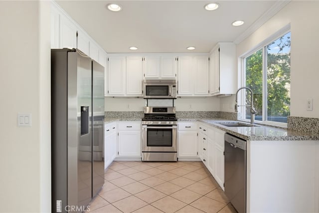 21117 Oakleaf Canyon Drive, Newhall, CA 91321 — photo 17 of 54