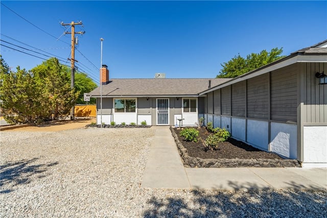 42701 40th Street W, Lancaster, CA 93536 — photo 5 of 36