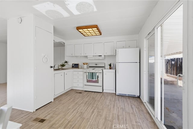 48303 20th St West 115, Lancaster, CA 93534 — photo 9 of 31