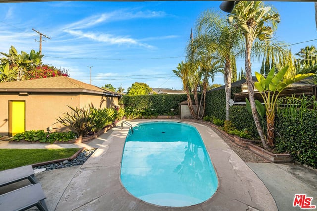 3416 W Clark Avenue, Burbank, CA 91505 — photo 17 of 35