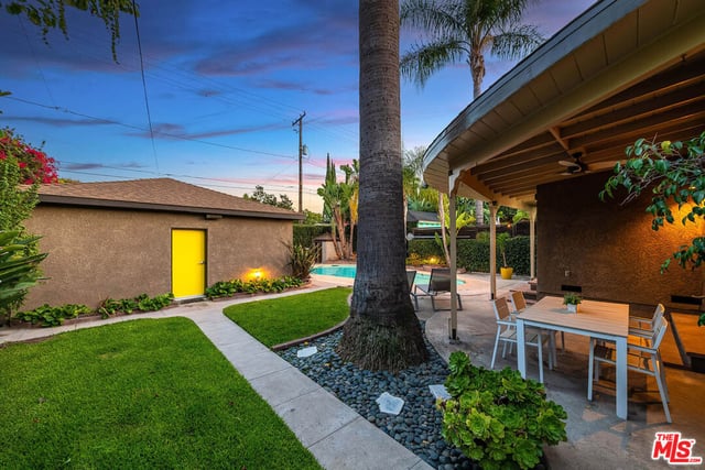 3416 W Clark Avenue, Burbank, CA 91505 — photo 4 of 35