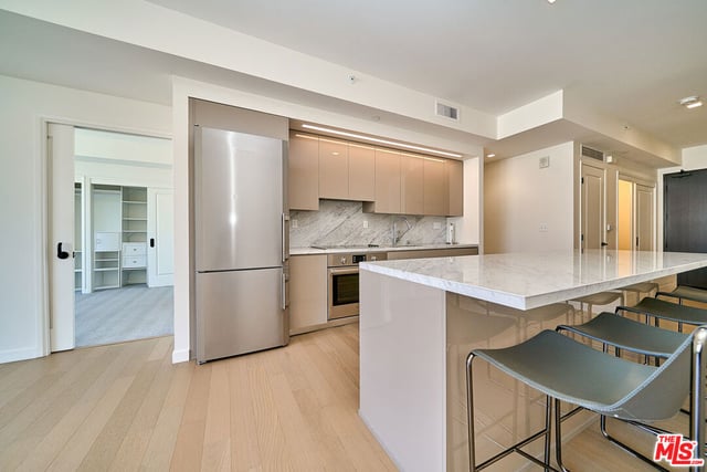 1050 S Grand Avenue 1008, Los Angeles, CA 90015 — photo 19 of 58