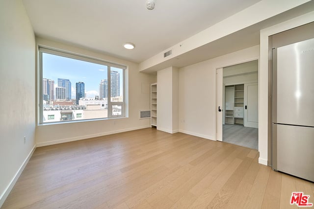 1050 S Grand Avenue 1008, Los Angeles, CA 90015 — photo 20 of 58