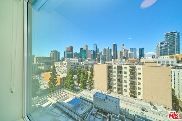 1050 S Grand Avenue 1008, Los Angeles, CA 90015 — photo 25 of 58