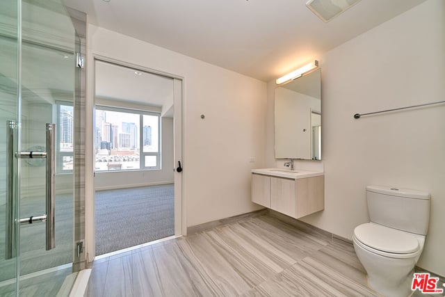 1050 S Grand Avenue 1008, Los Angeles, CA 90015 — photo 33 of 58