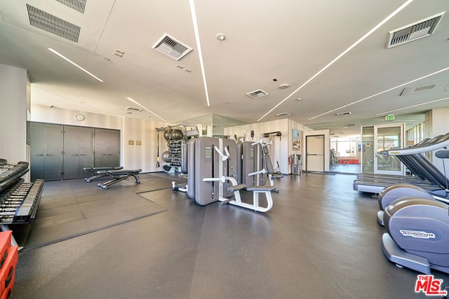 1050 S Grand Avenue 1008, Los Angeles, CA 90015 — photo 39 of 58