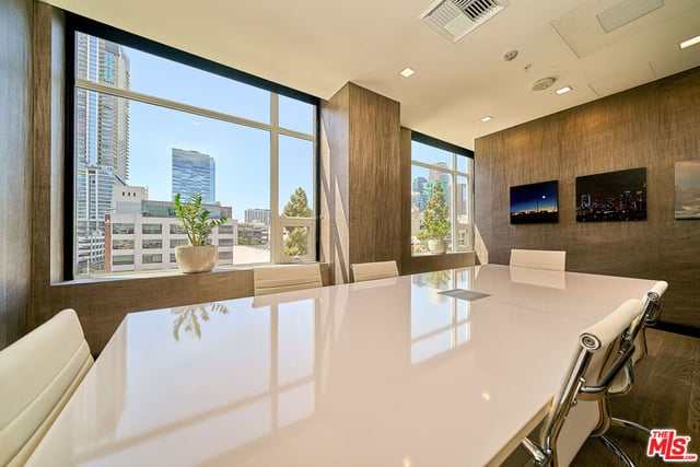 1050 S Grand Avenue 1008, Los Angeles, CA 90015 — photo 43 of 58