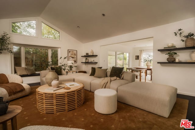 9146 St Ives Drive, West Hollywood, CA 90069 — photo 20 of 25