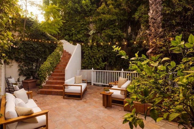 9146 St Ives Drive, West Hollywood, CA 90069 — photo 6 of 25