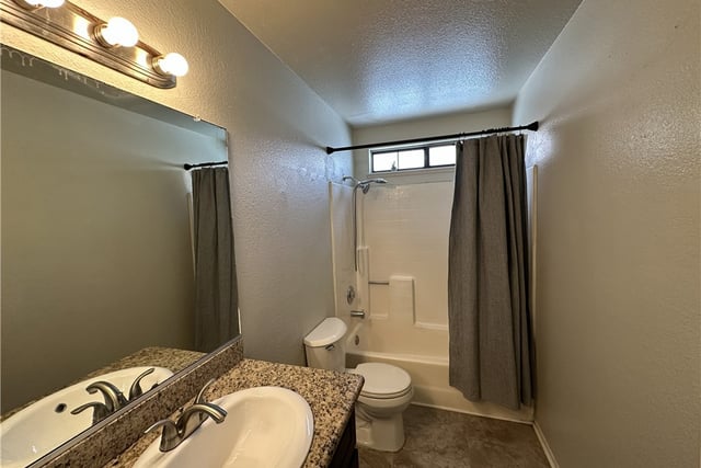 37628 13th E, Palmdale, CA 93550 — photo 17 of 24