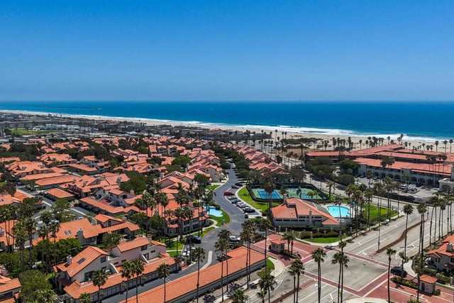 2114 Vina Del Mar, Oxnard, CA 93035 — photo 4 of 56