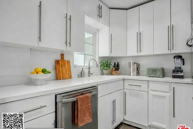 1546 N St Andrews Place, Los Angeles, CA 90028 — photo 5 of 13