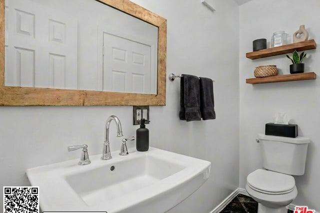 1546 N St Andrews Place, Los Angeles, CA 90028 — photo 7 of 13